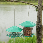 【OHHLA】Outdoor Bird Feeder with Secure Latch – Perfect for Attracting Birds to Your Garden